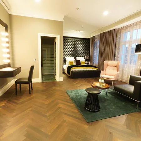 Hotel Lumiere Boutiquehotel Im Fuerstenhof 4*